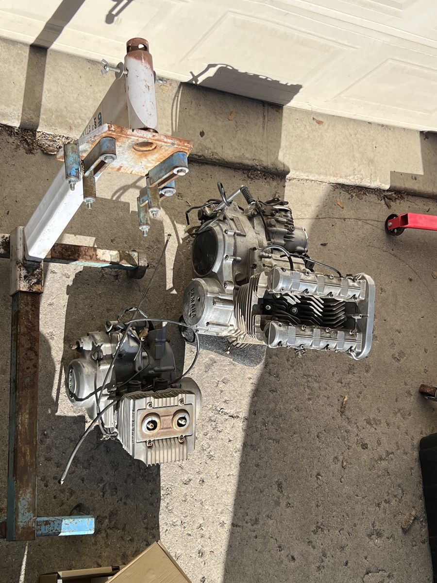 Yamaha XS750 Engine