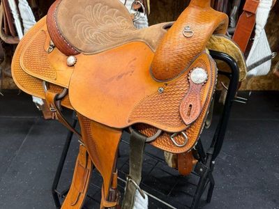 15" Crates - Roping/Ranch saddle