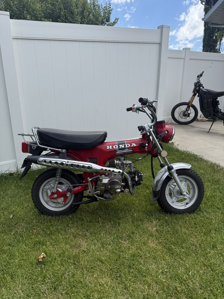 Vintage Honda125cc CT70 Motorcycle - Classic Red, Excellent Condition