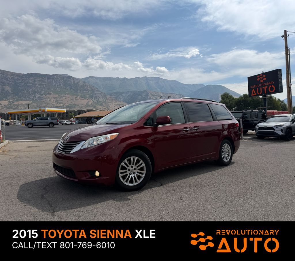 2015 Toyota Sienna XLE 8-Passenger