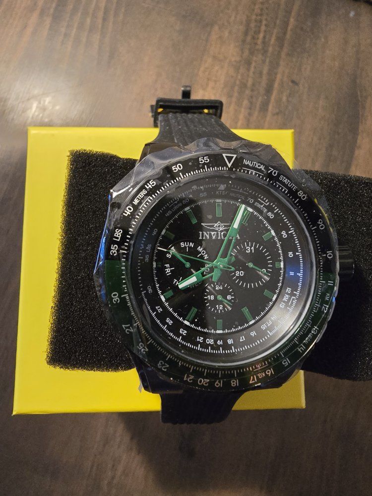 Invicta 39297 Aviator Skyshock Watch with Black and Green Dial and Back silicone band 50mm