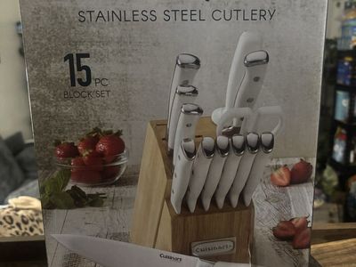 White Cuisinart Knife Set