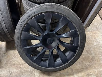 Tesla 20" Wheels