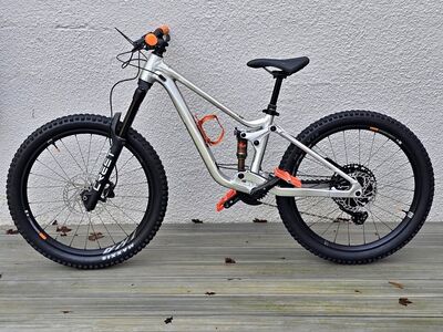 Giant Faith 24” bike Full Suspension Kids MTB – Upgraded Fox Factory Shock