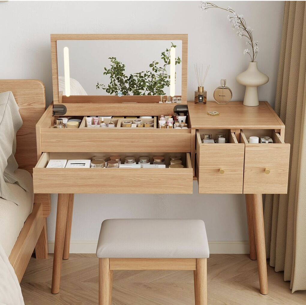 Solid Wood Vanity Desk Whit Flip Top Mirror lighit