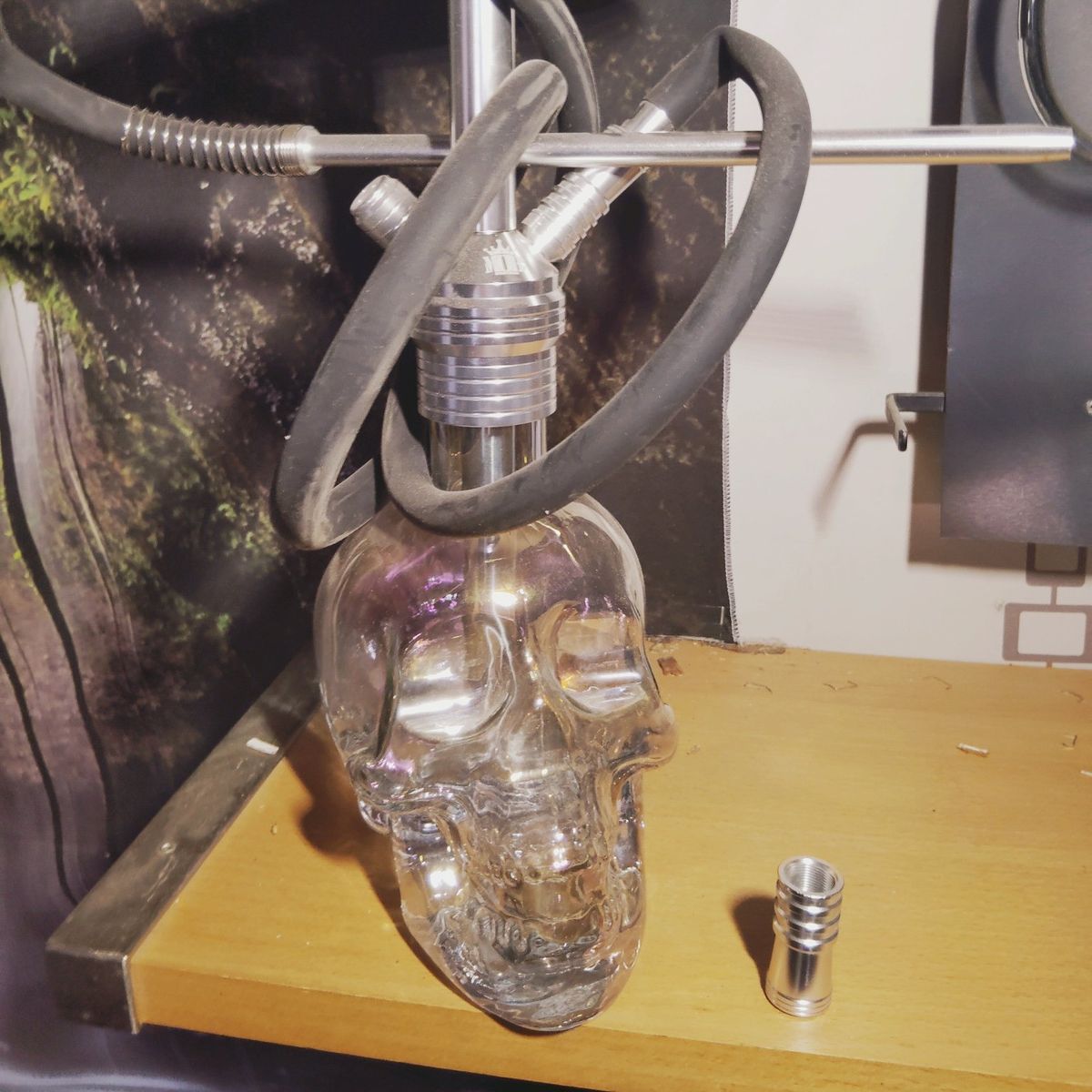 Hookah. "MOB" Iridescent Skull. " New" Just Dusty.