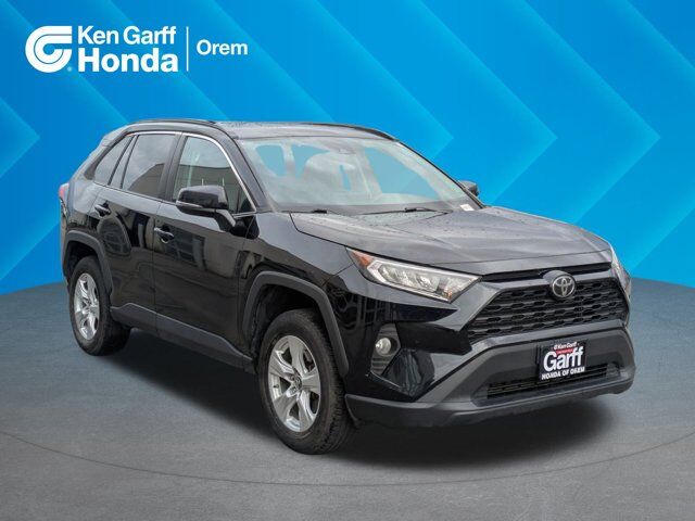 2019 TOYOTA RAV4 XLE