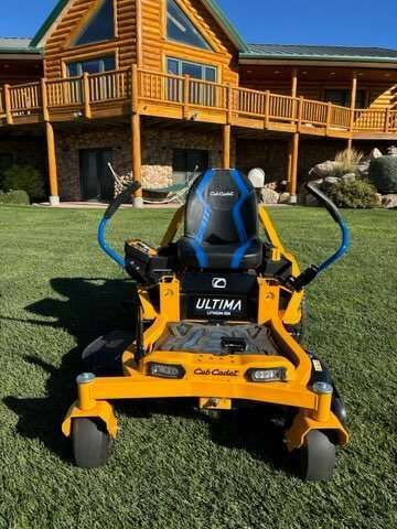 Cub Cadet Ultima Zero-Turn Lawn Mower