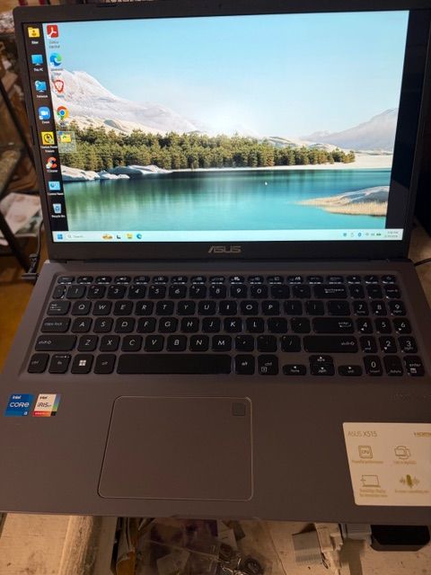 Asus x515. i5 11th Gen