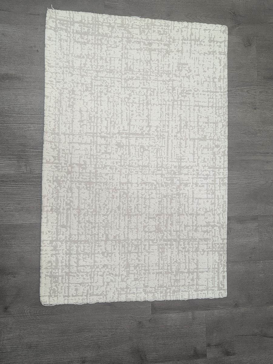 NEW Calvin Klein Cream Accent Rug 45x30 – Modern Flatwoven Rug