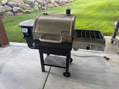 Camp Chef Woodwind 24" Pellet Smoker / Grill