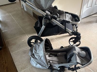 City select by baby jogger double stroller 2 seats but would need front clips ordered. Excellent co