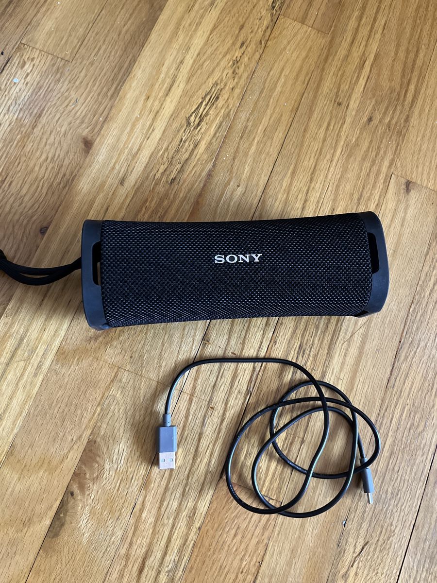 Sony ULT FIELD 1 Portable Bluetooth Speaker - Black, Excellent Condition, USB-C Charging