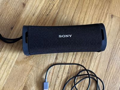 Sony ULT FIELD 1 Portable Bluetooth Speaker - Black, Excellent Condition, USB-C Charging