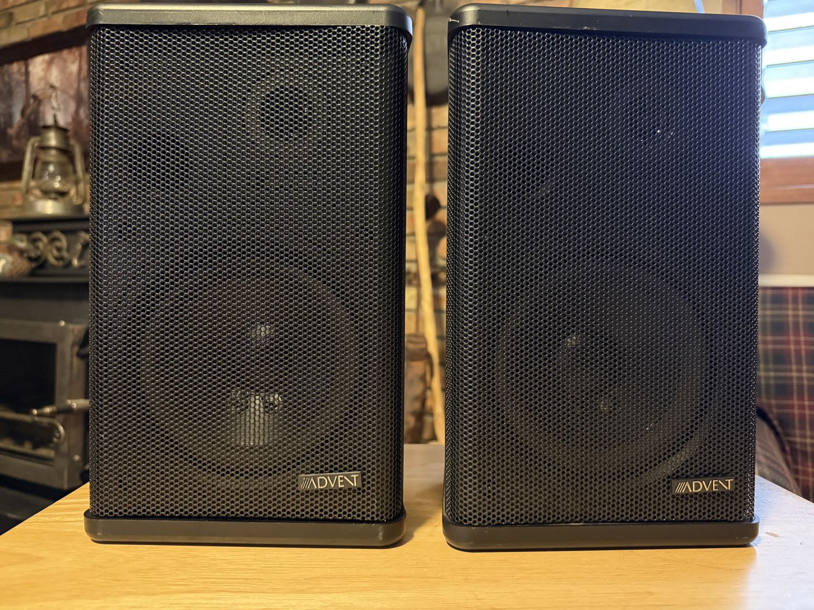 Advent mini speakers indoor outdoor