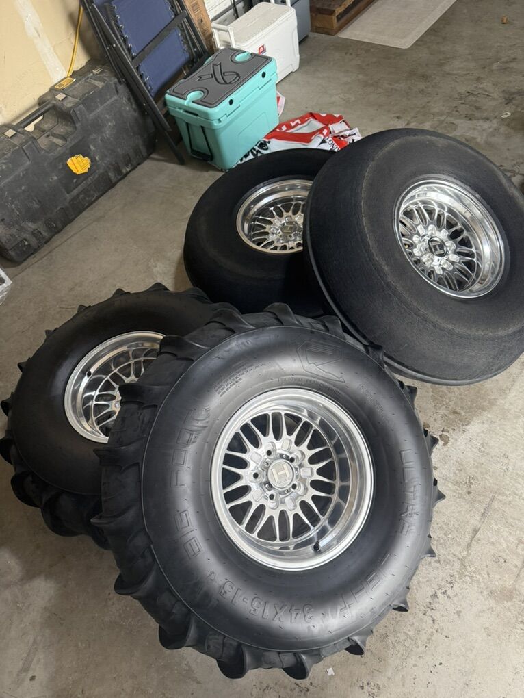 Packard Paddles Hostiles