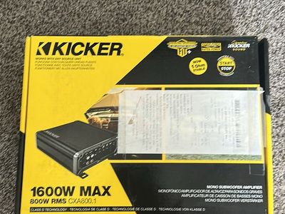 Kicker cxa800.1 Amplifier
