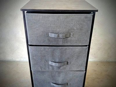 3-Drawer Fabric Storage Tower Nightstand with Metal Frame and Wood Top