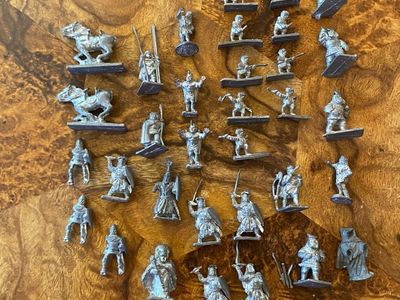 Old Dungeons and Dragons miniatures