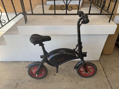 Jetson bolt folding electric bike with charger Incluided