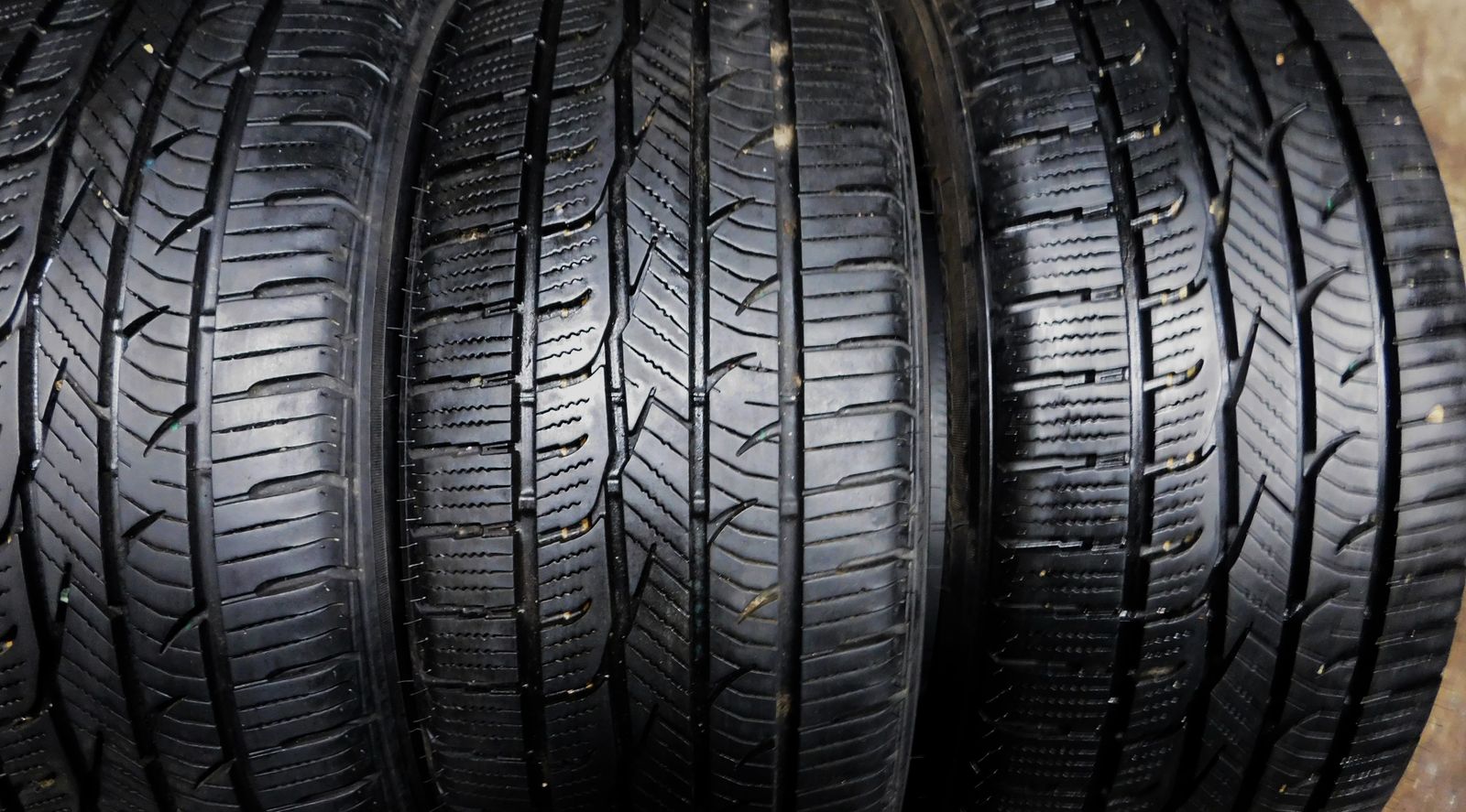 215 55R 17 Big O Legacy