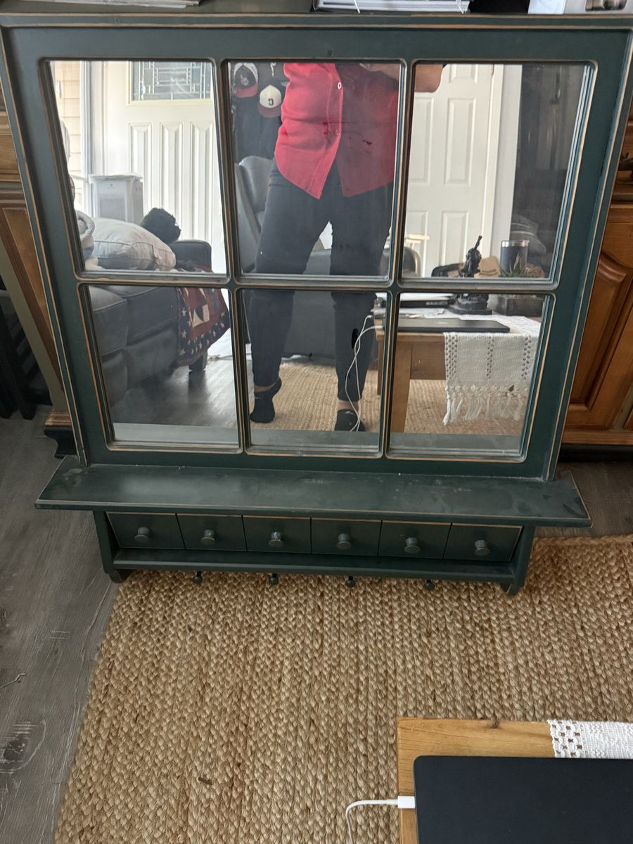 Mirror coat hanger