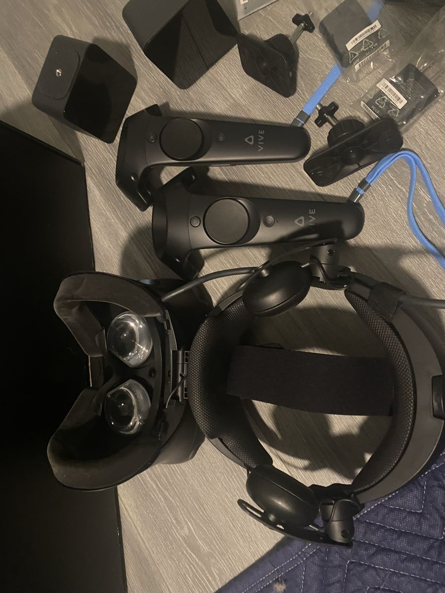 Main image 6