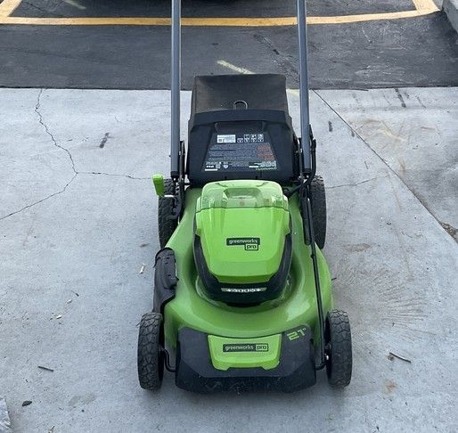 GREENWORKS MO80L06 LAWNMOWER