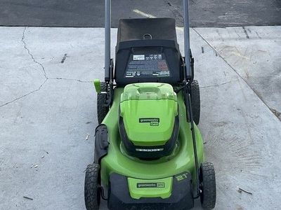 GREENWORKS MO80L06 LAWNMOWER