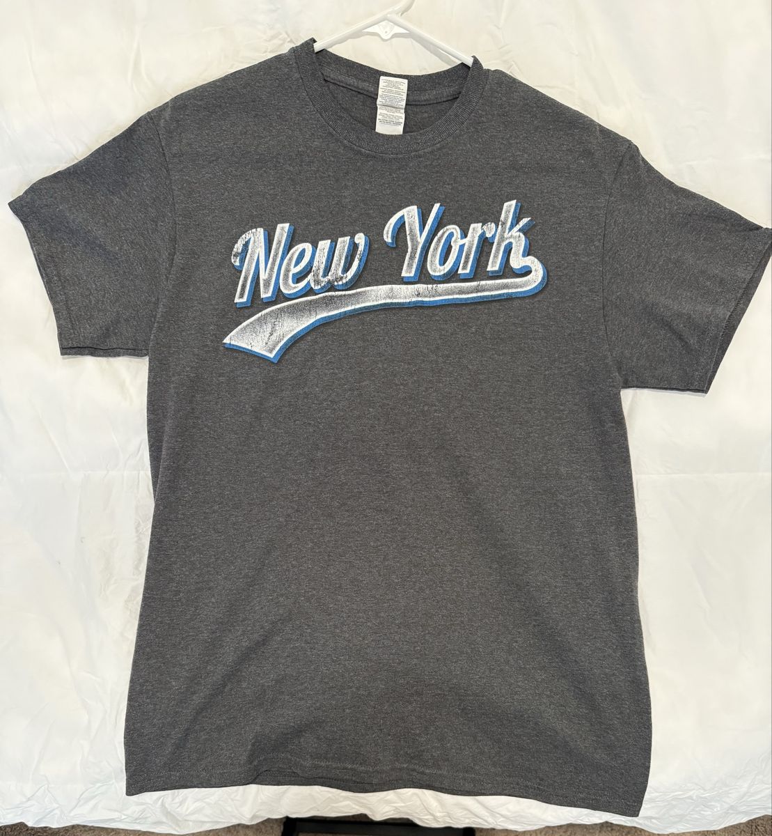 Gildan Heavy Cotton New York Graphic T-Shirt Gray Medium
