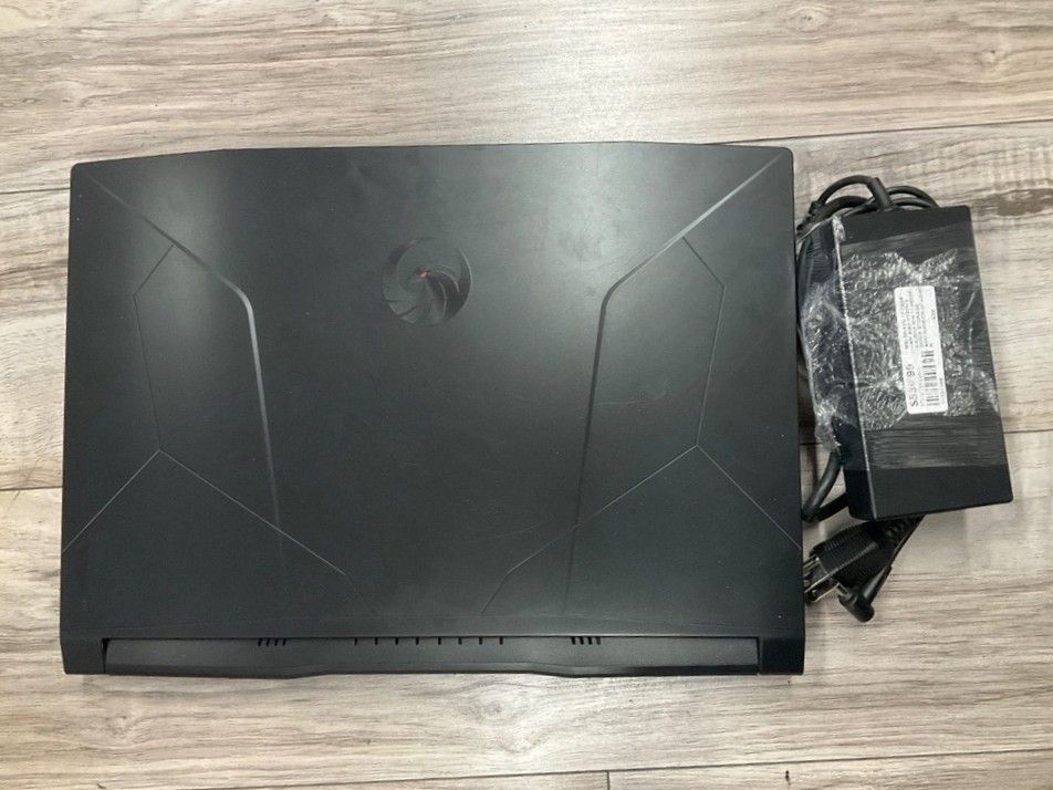 MSI BRAVO 15 LAPTOP