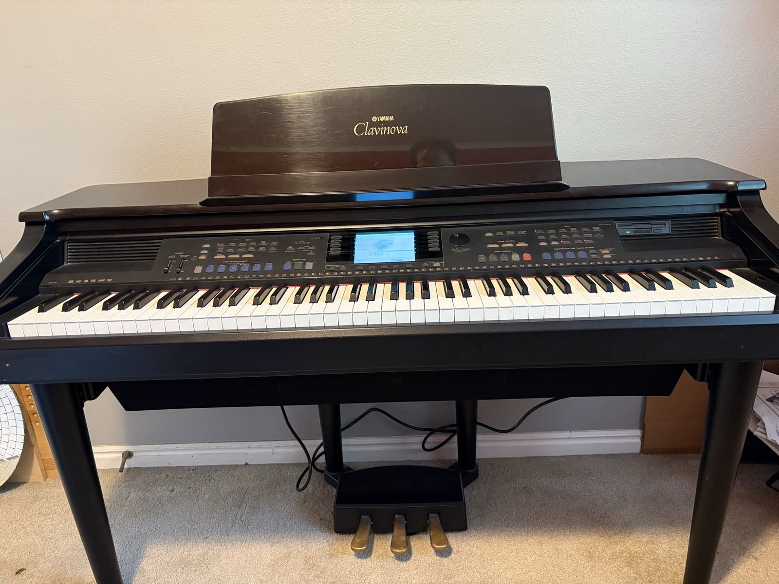 Yamaha Clavinova CVP-107 Digital Piano – Excellent Condition