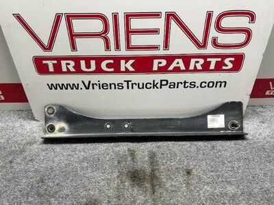 Peterbilt Right Bracket for a Kenworth