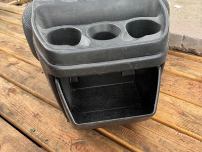 CUP HOLDER, GLOVE BOX CENTER CONSOLE CHEVROLET EXPRESS OR GMC SABANA2003-2025