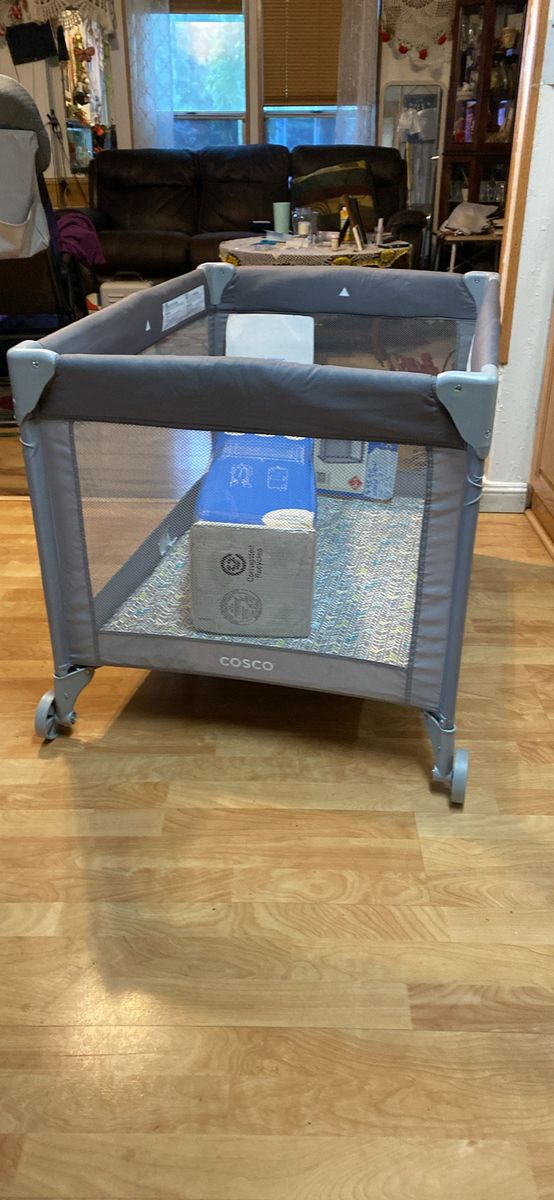 Play Pen Almos New Once Time In Ogden