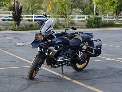 2022 BMW R1250GS 1250 GS TRIPLE BLACK 8K MILES MOTORRAD