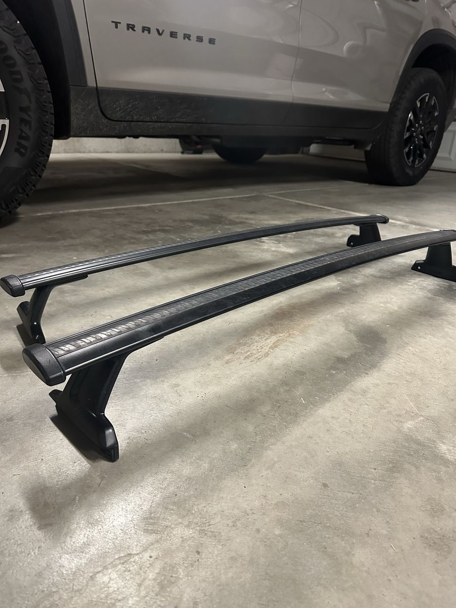 OEM Chevy Traverse 2018-2023 Roof Rack Cross Rails Black - Set of 2