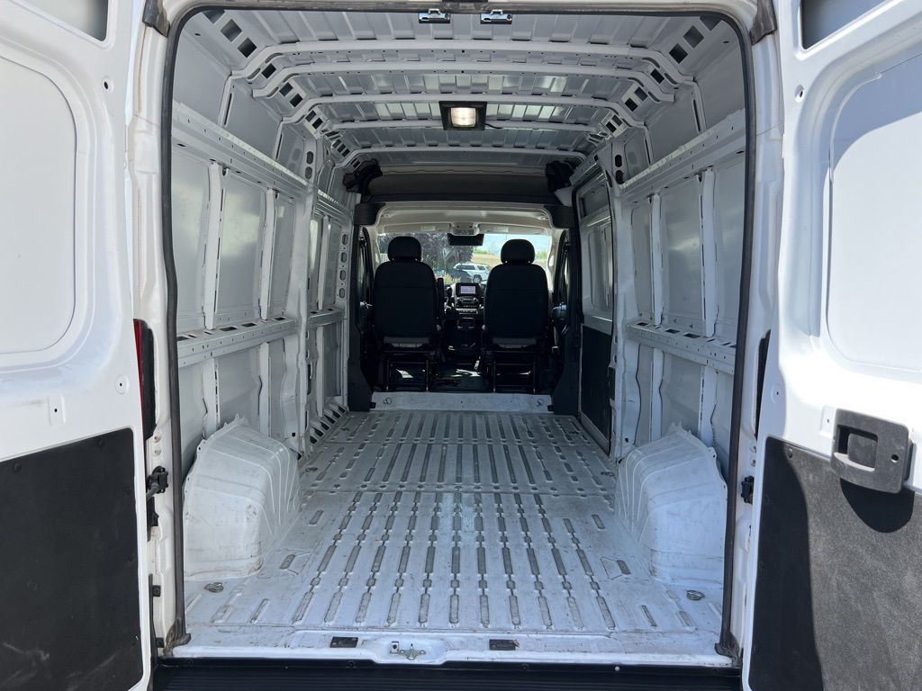 Main image 24