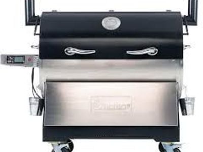 REC TEC BFG 2500 Wood Pellet Grill $2,300 FIRM