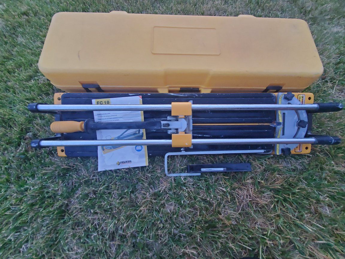 Felker FC20 Manual Tile Cutter with Case