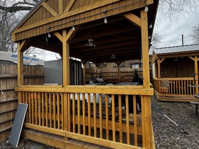 Cabana Buildings With Electricity