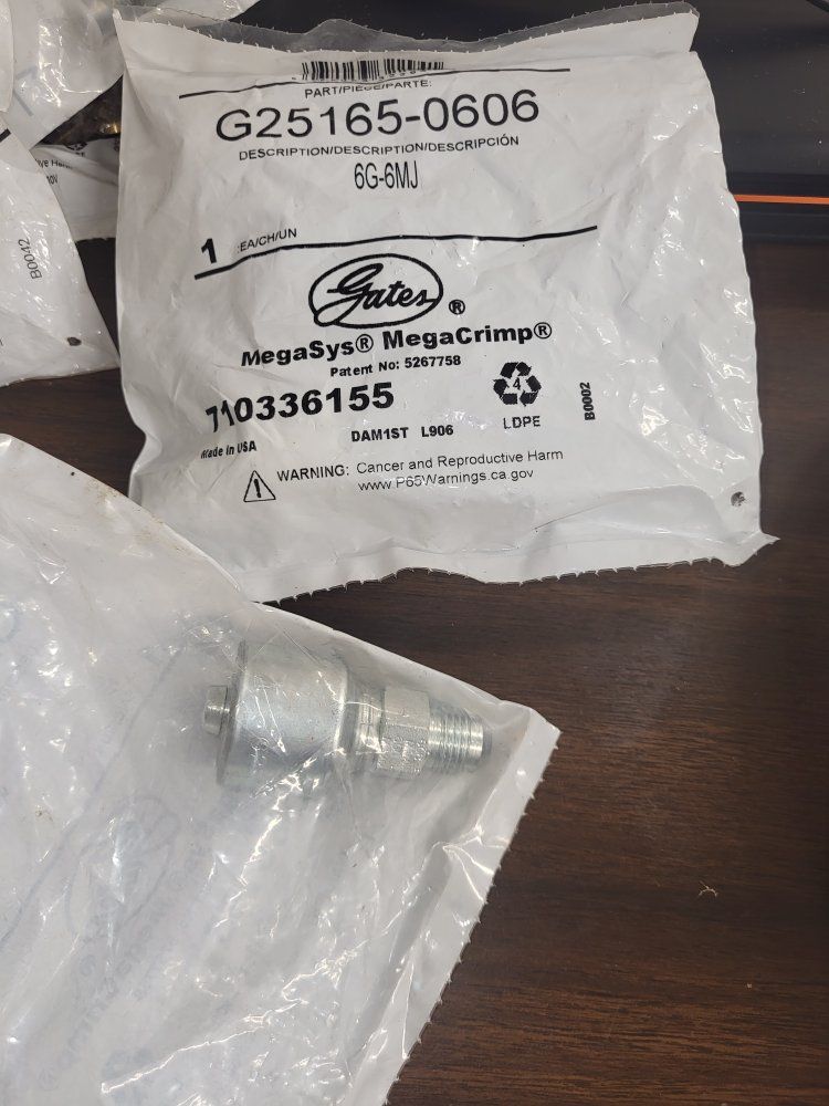 Gates G25165-0606 MegaSys MegaCrimp Hydraulic Hose Fitting