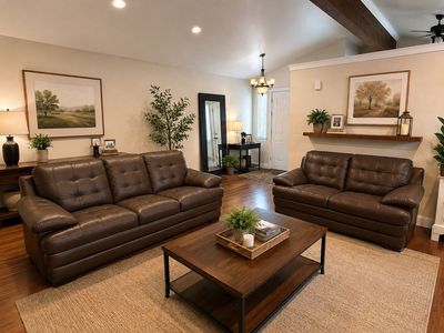 Flexsteel Latitudes Leather Sofa & Loveseat – Excellent Condition