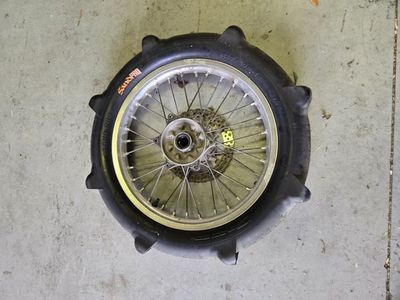 Sand Pro 8 Paddle and wheel