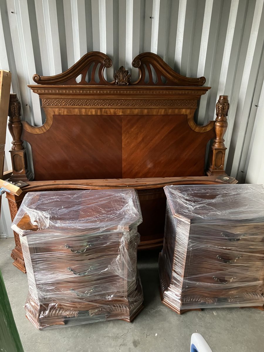 Queen bed set
