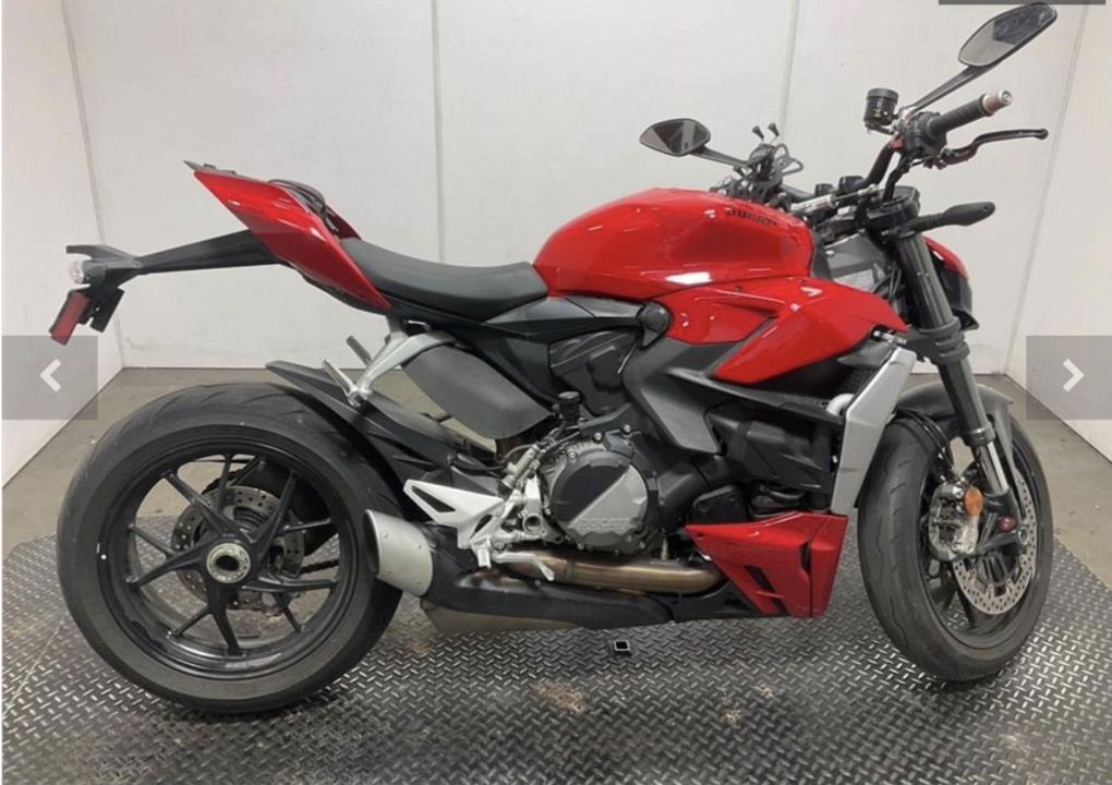 2024 Ducati Streetfighter V2 - LOW MILES!