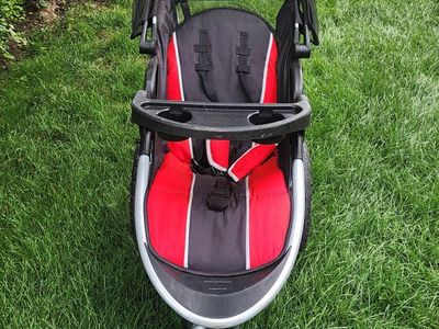 Baby Trend Jogging Stroller - Black and Red