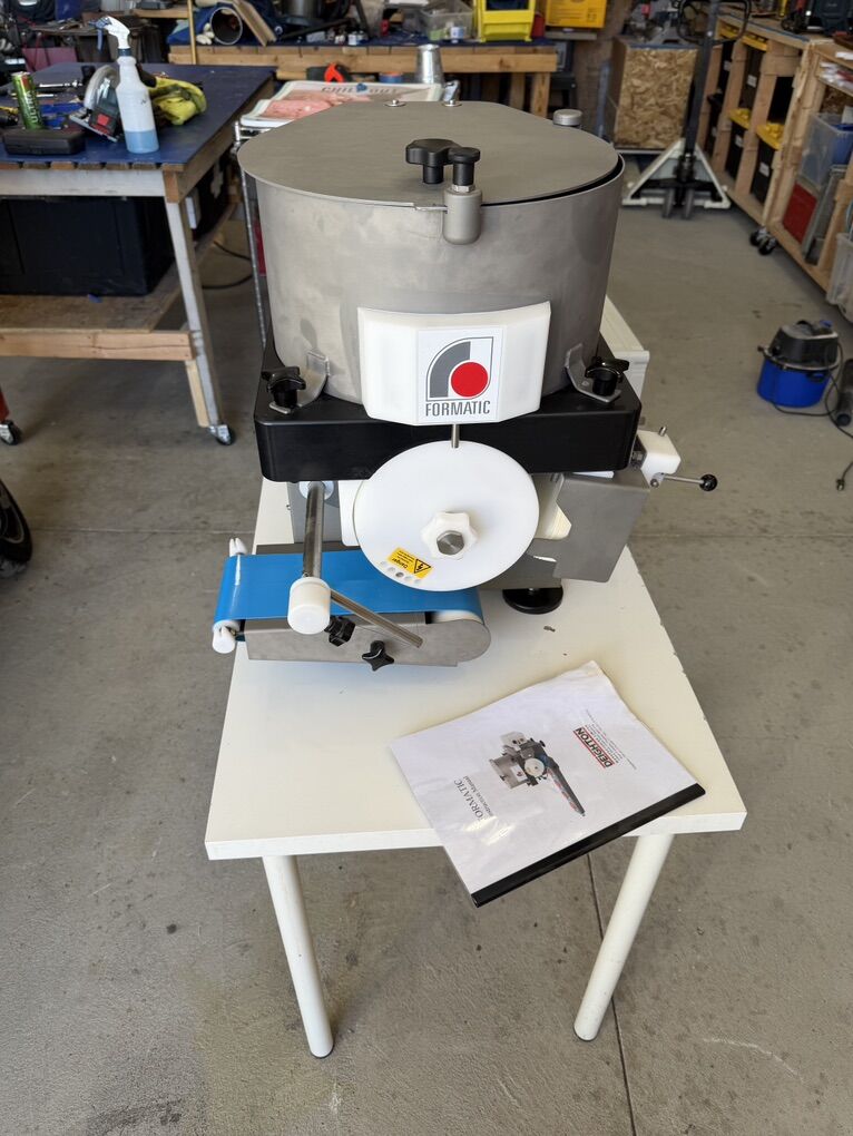 Hamburger/cookie Forming Machine R2200