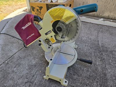 Makita LS1030 Miter Saw