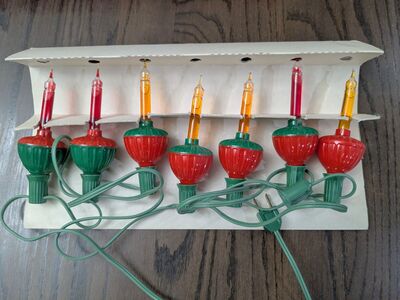 Vintage NOMA Bubble Lites with Original Box: 7 Christmas Tree Bubbling Lights